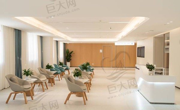 深圳深北爱尔眼科医院大厅