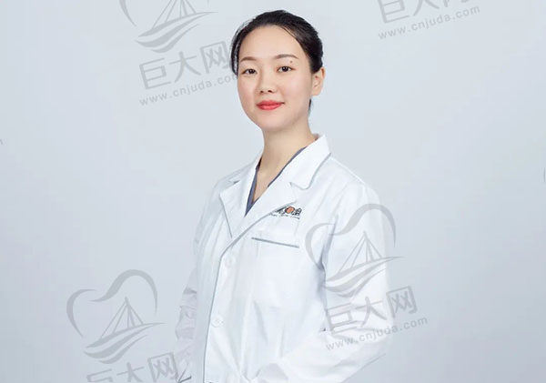 成都锦江河马口腔门诊主治医师蒋皑莲