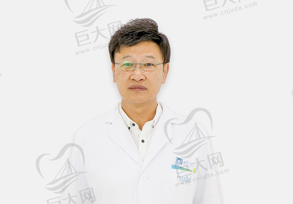 深圳格伦菲尔口腔正畸学科院长袁志杰