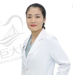 平湖德康口腔周曼