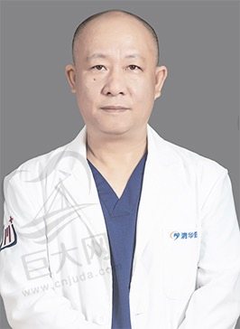 武汉清华阳光口腔医院陈清华院长