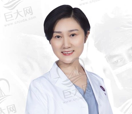 重庆华美口腔吴承琼