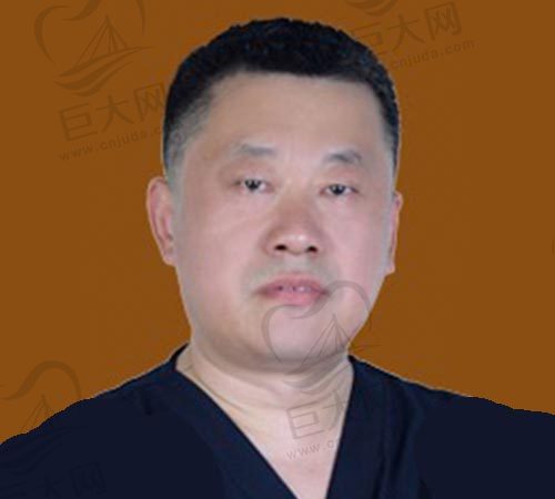 福州维乐口腔种植医生