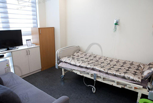 韩国THE整形医院住院室