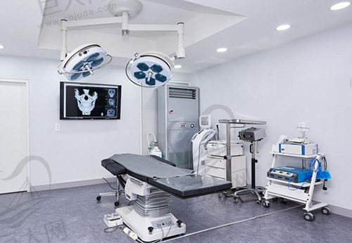 韩国立体IPCHE整形外科手术室