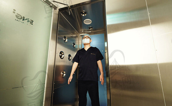 韩国gng整形医院鼻整形修复院长