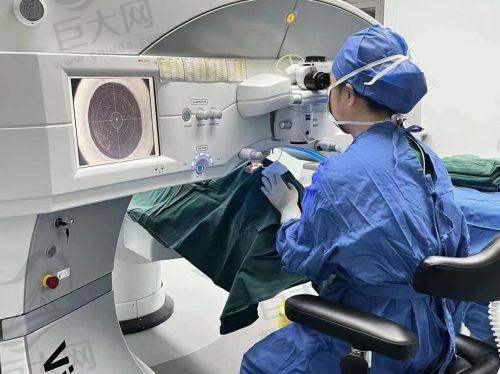 成都普瑞眼科医院正规吗技术咋样？连锁眼科简介、开展科室及收费标准都给你备好了